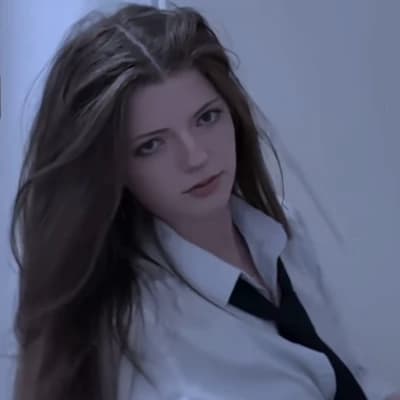 [WLW] - Emma thumbnail
