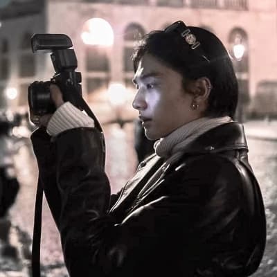 Hwang Hyunjin thumbnail