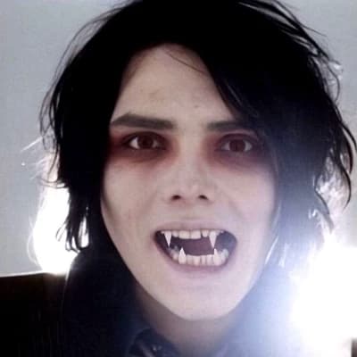 Gerard Way thumbnail
