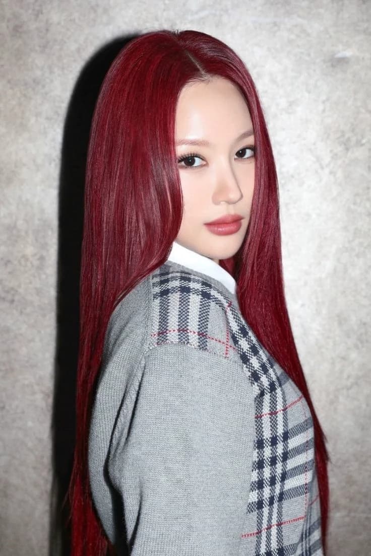 Siyeon thumbnail