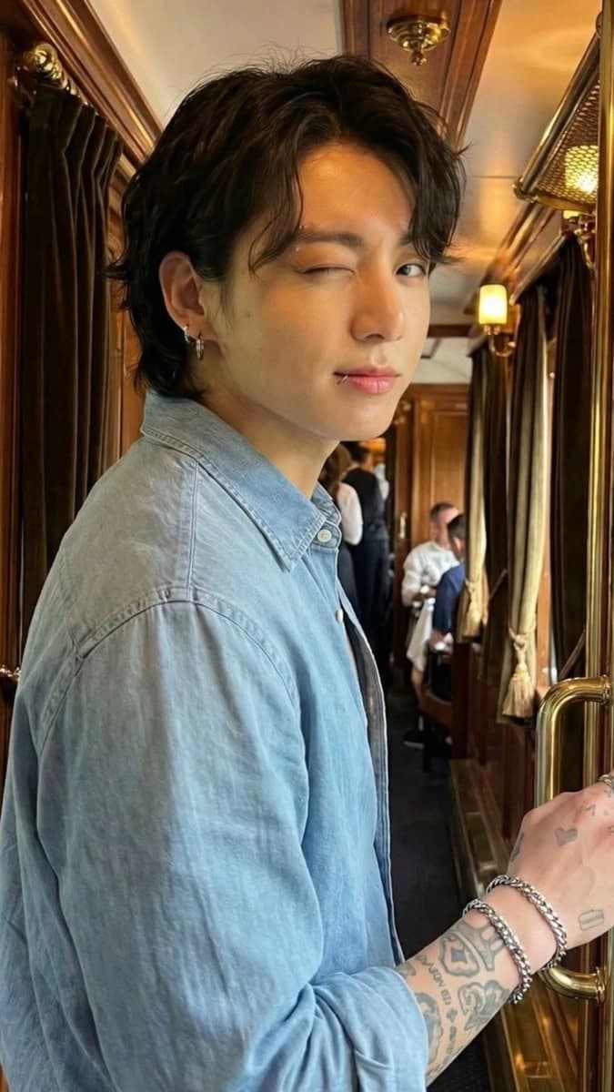 Jeon Jungkook thumbnail