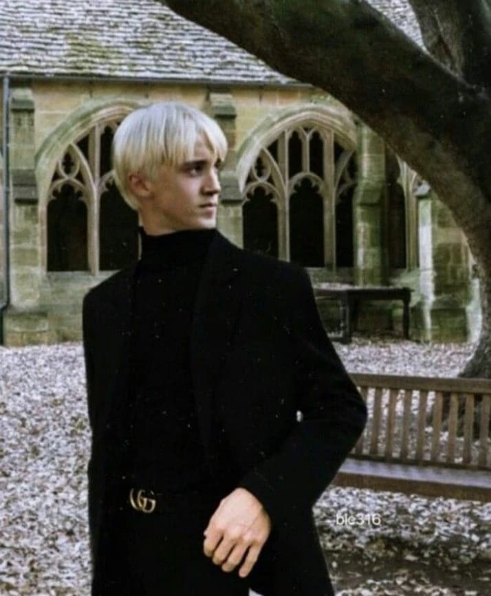 Draco Malfoy💋💋 thumbnail