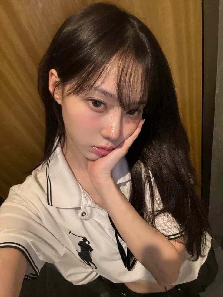 Kim Minjeong (Winter) thumbnail