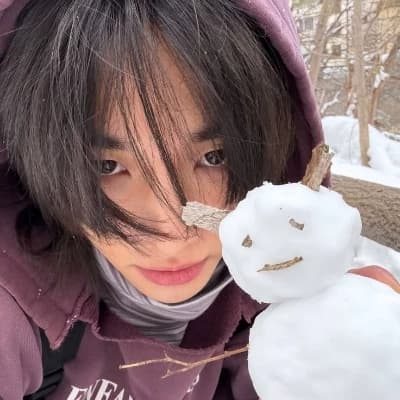 Hyunjin thumbnail