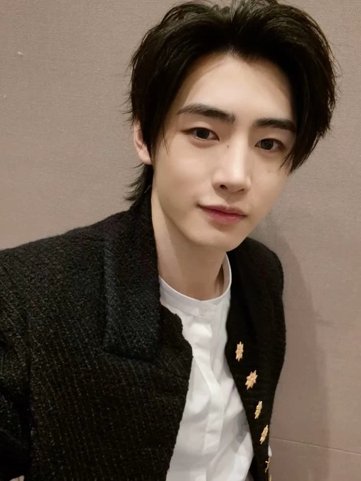 Sunghoon thumbnail
