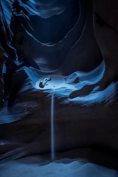 Cave with 3 male snakes thumbnail