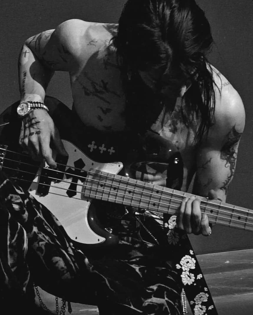 GUITARRIST Ex-Boyfriend thumbnail