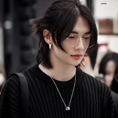 Hwang Hyunjin thumbnail