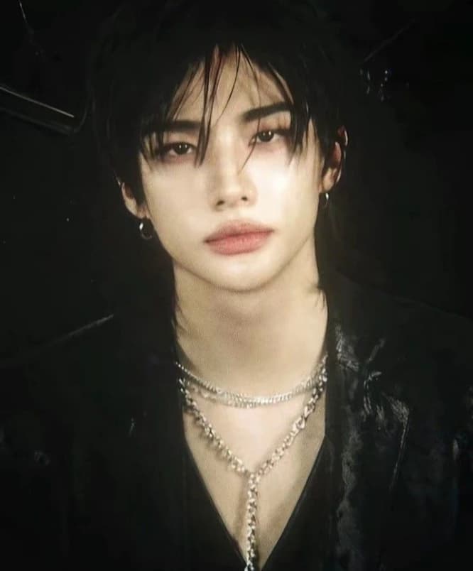 Hwang hyunjin thumbnail