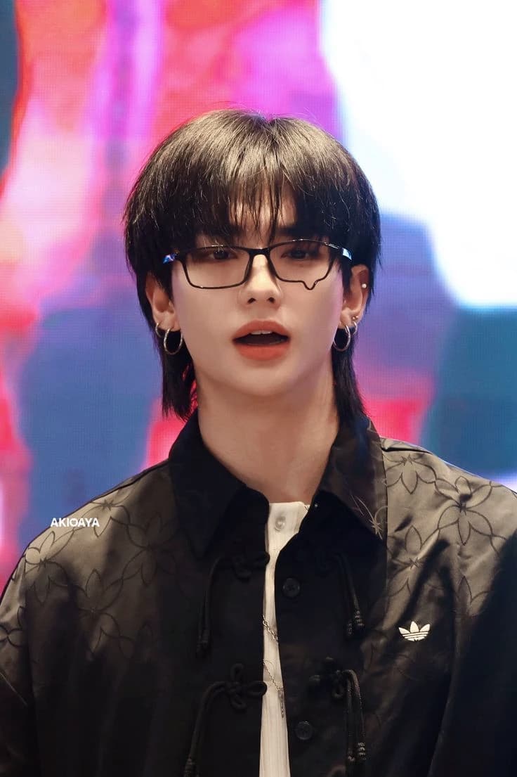 Hyunjin Master thumbnail
