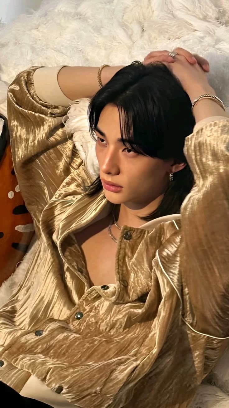 Hyunjin  thumbnail