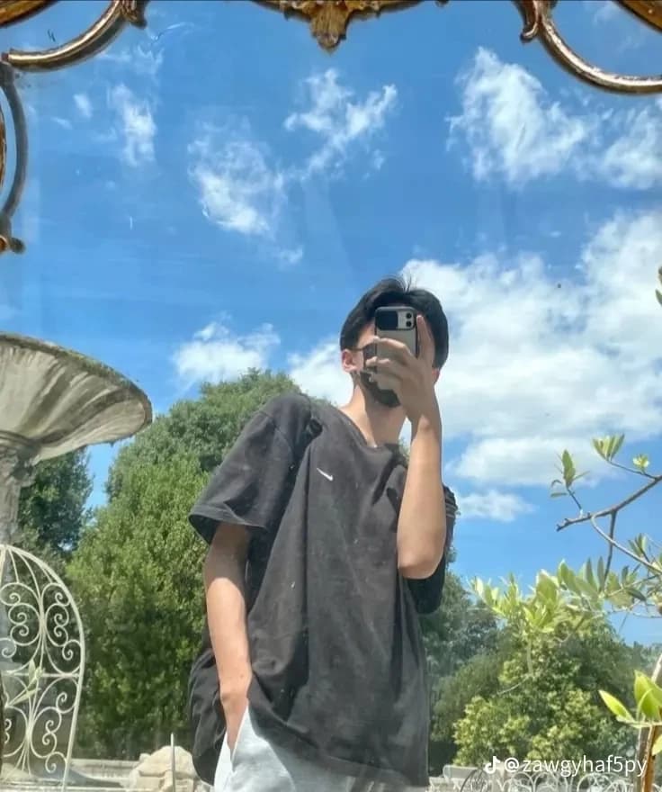 Jonathan  thumbnail