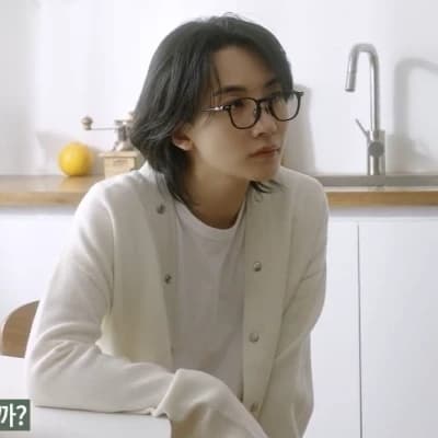 Yoon Jeonghan thumbnail