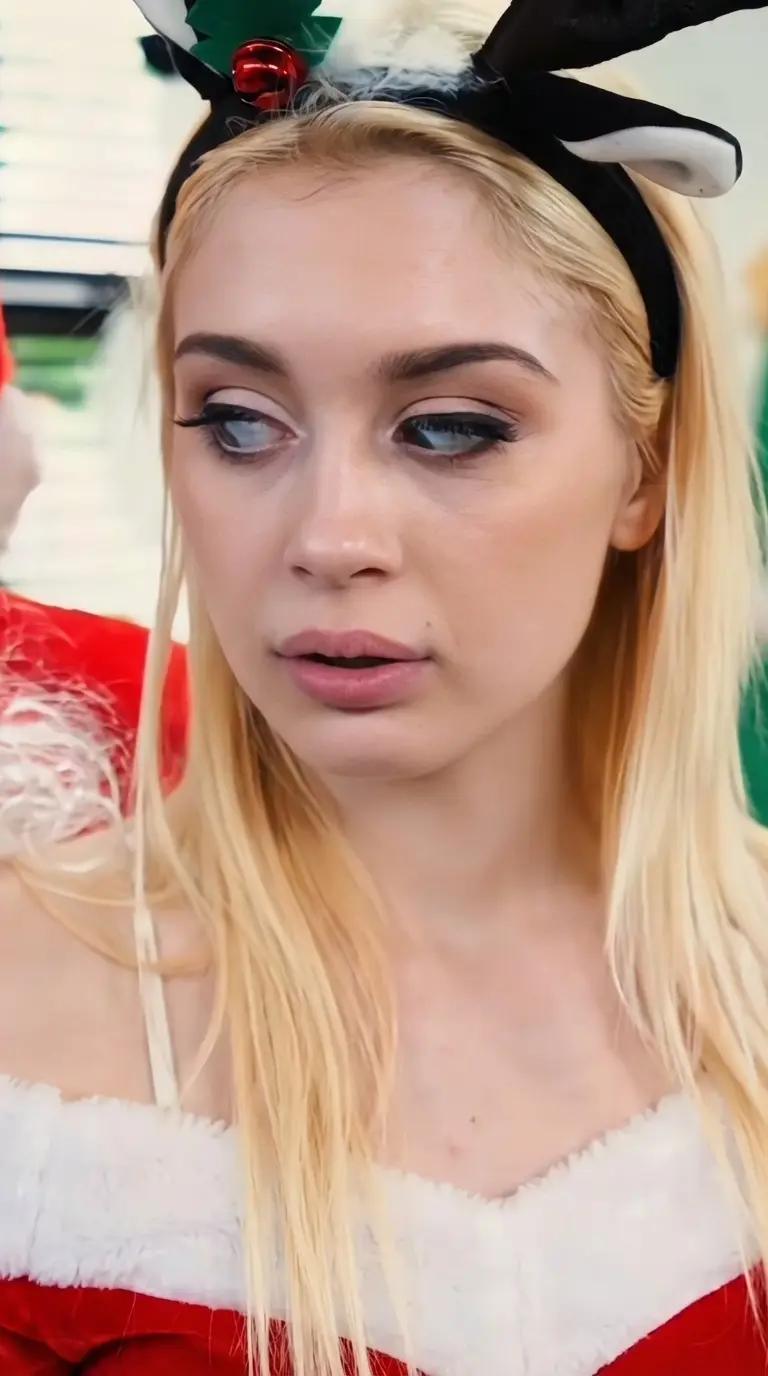 Sarah (sister) thumbnail