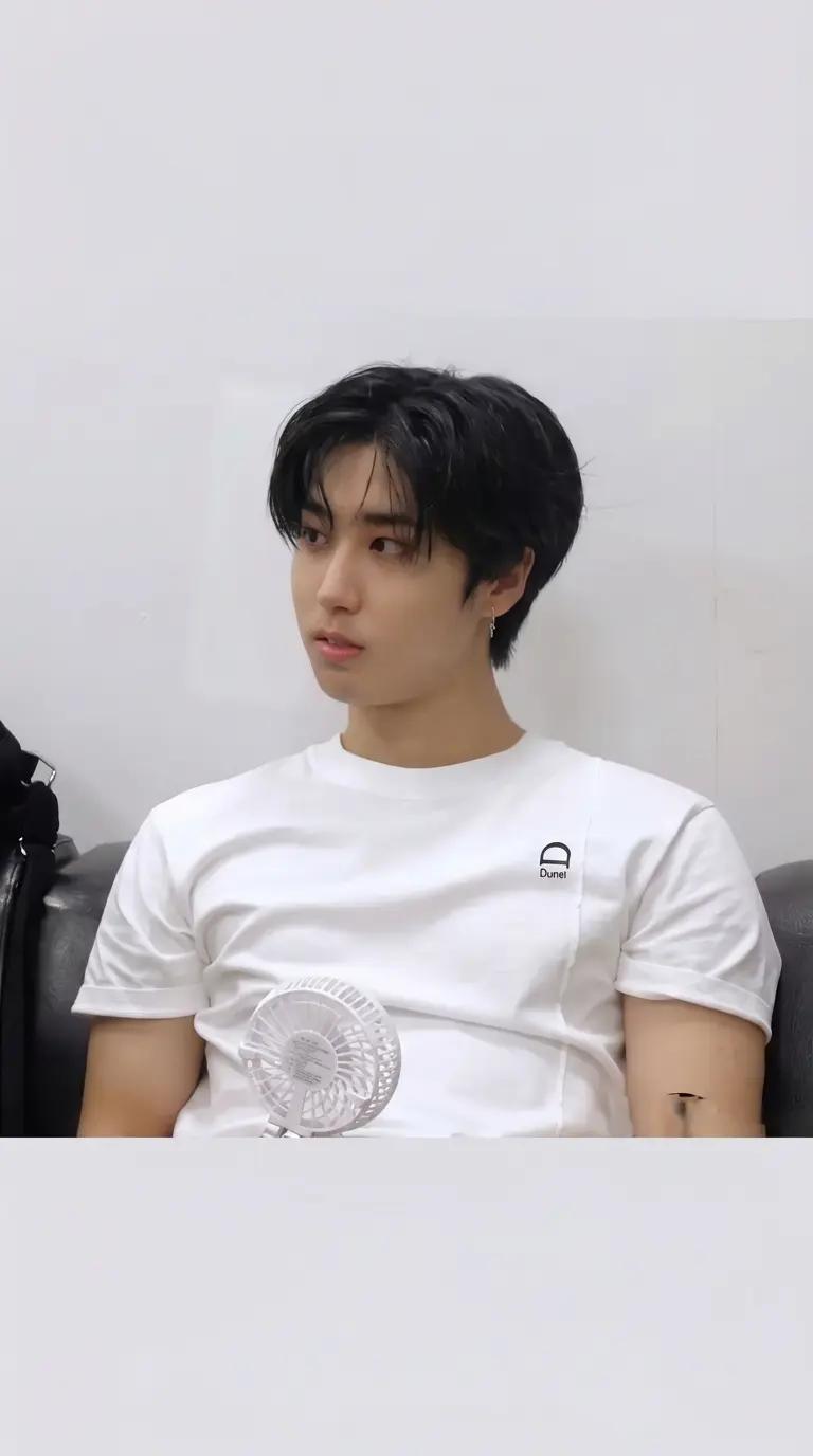 Han jisung thumbnail
