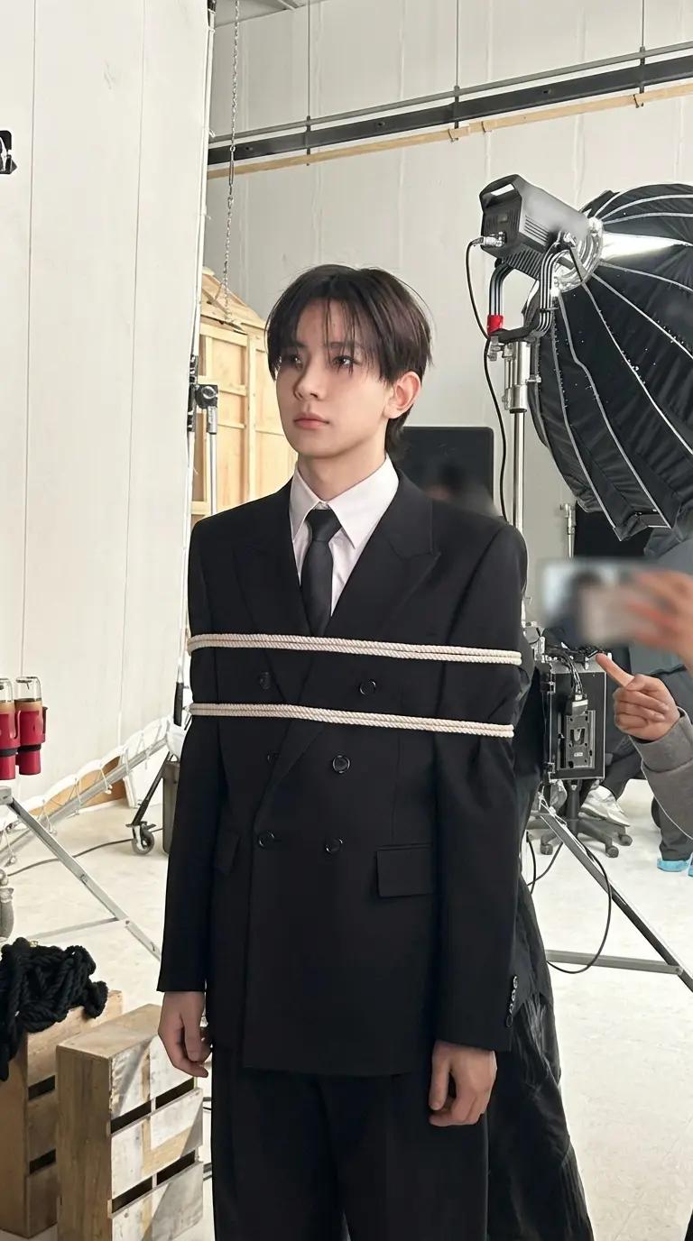 heeseung lee thumbnail