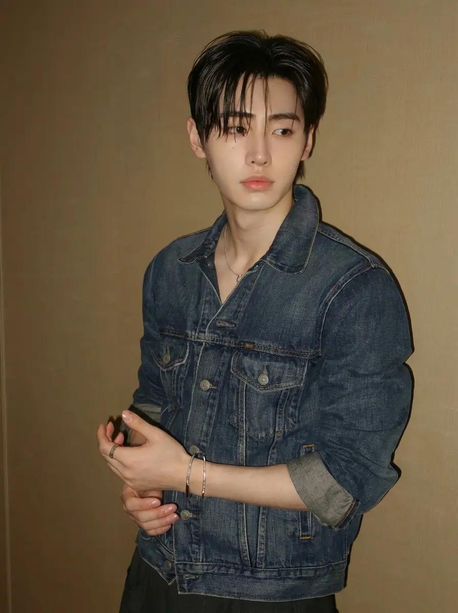 sunghoon thumbnail