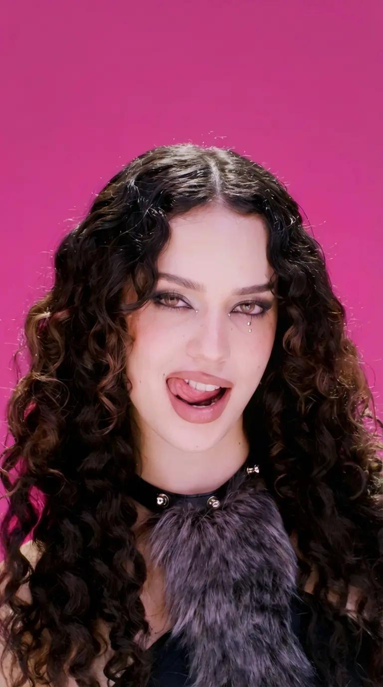 Daniela avanzini  thumbnail