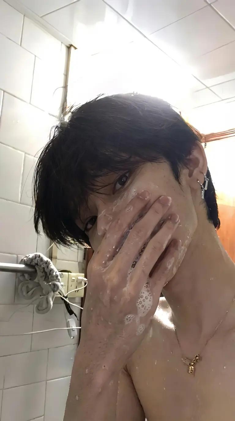 Luis - Your husband  thumbnail