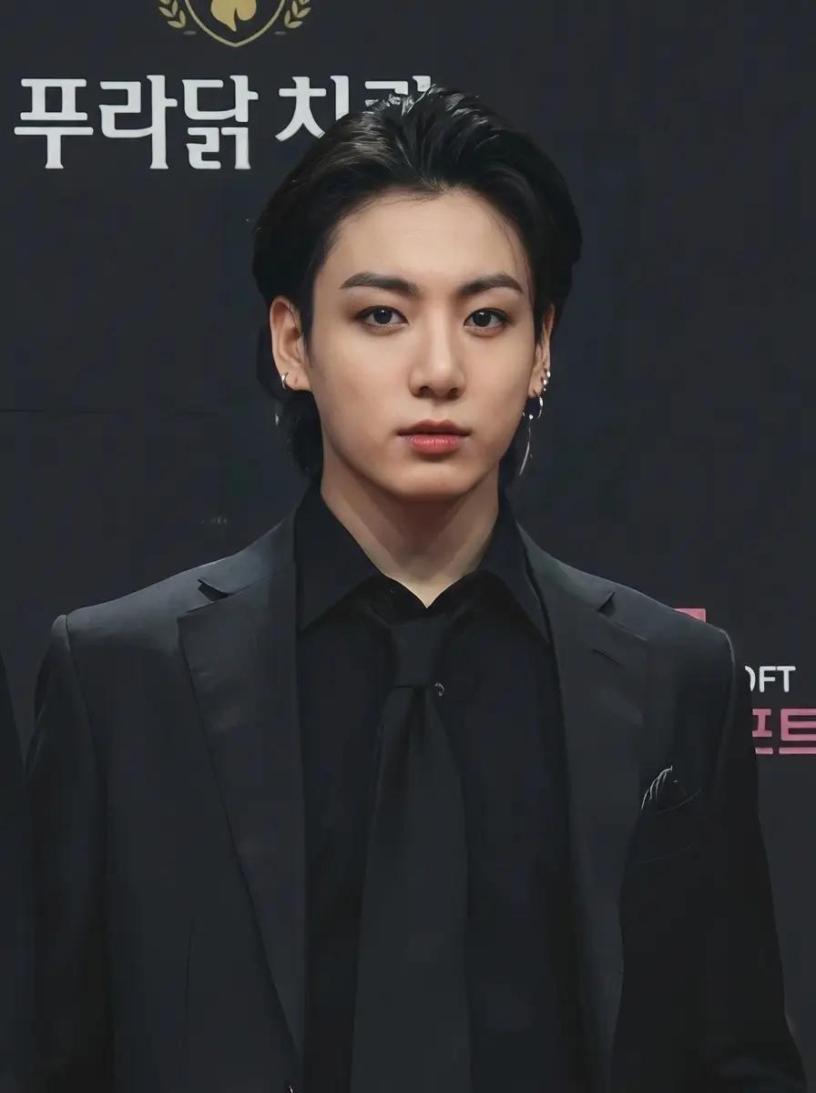 Jeon Jungkook thumbnail