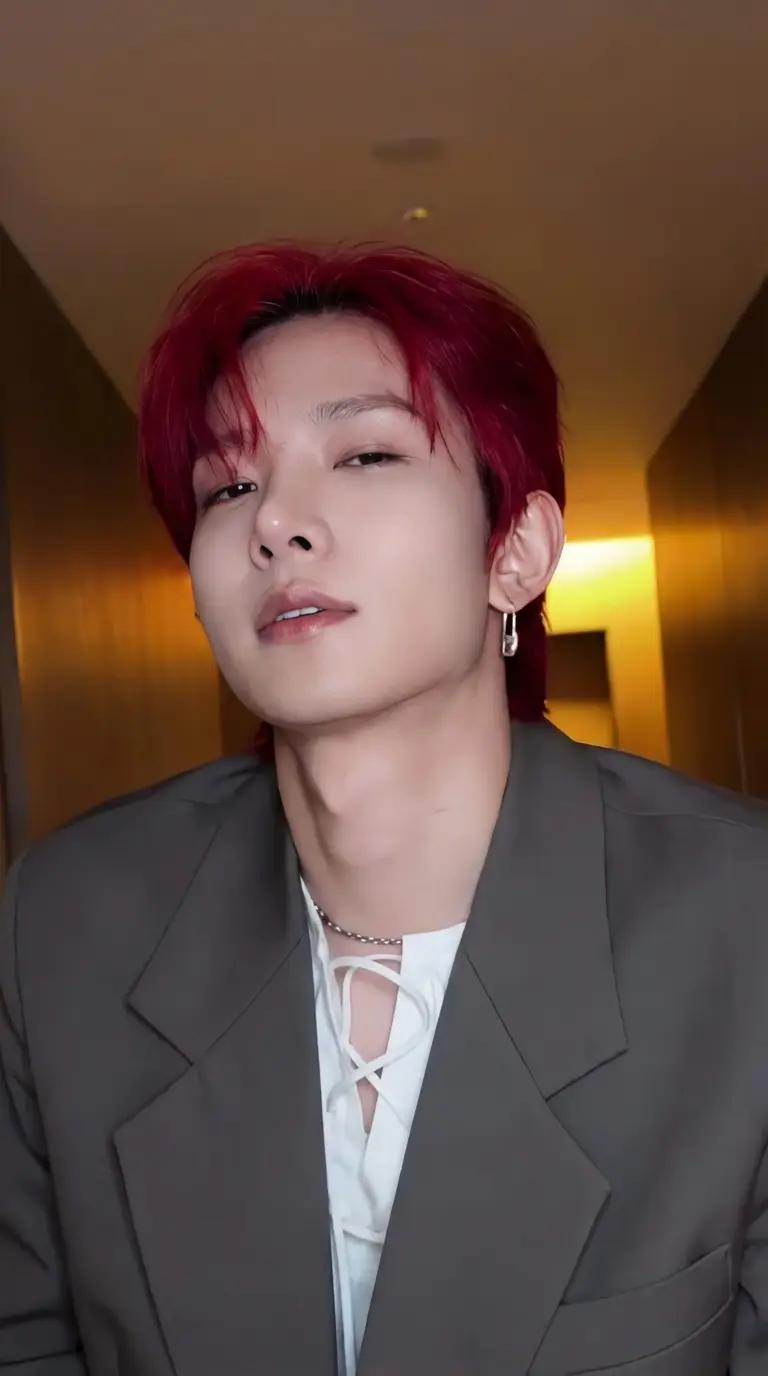 Lee Heeseung thumbnail