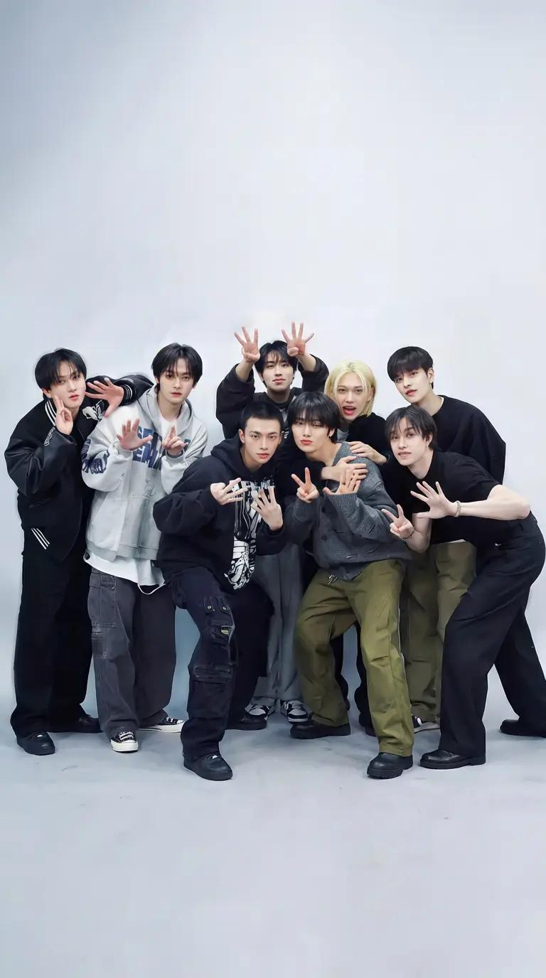 Stray kids💖 thumbnail