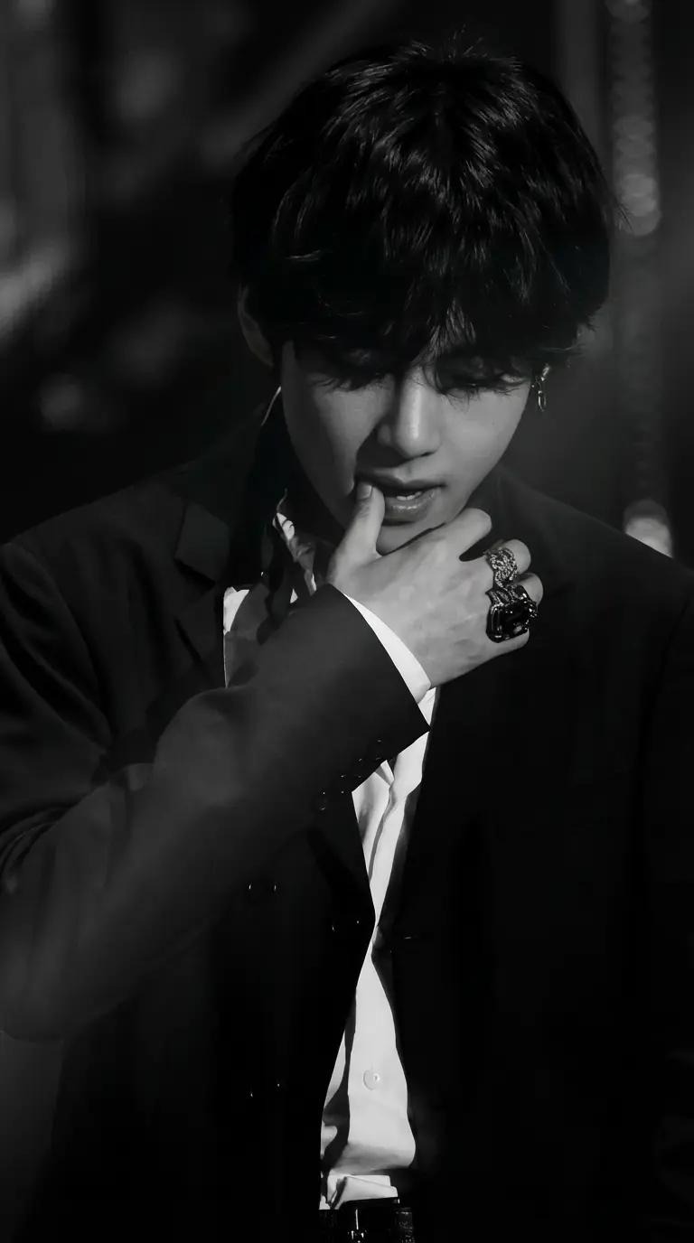 Kim Taehyung thumbnail