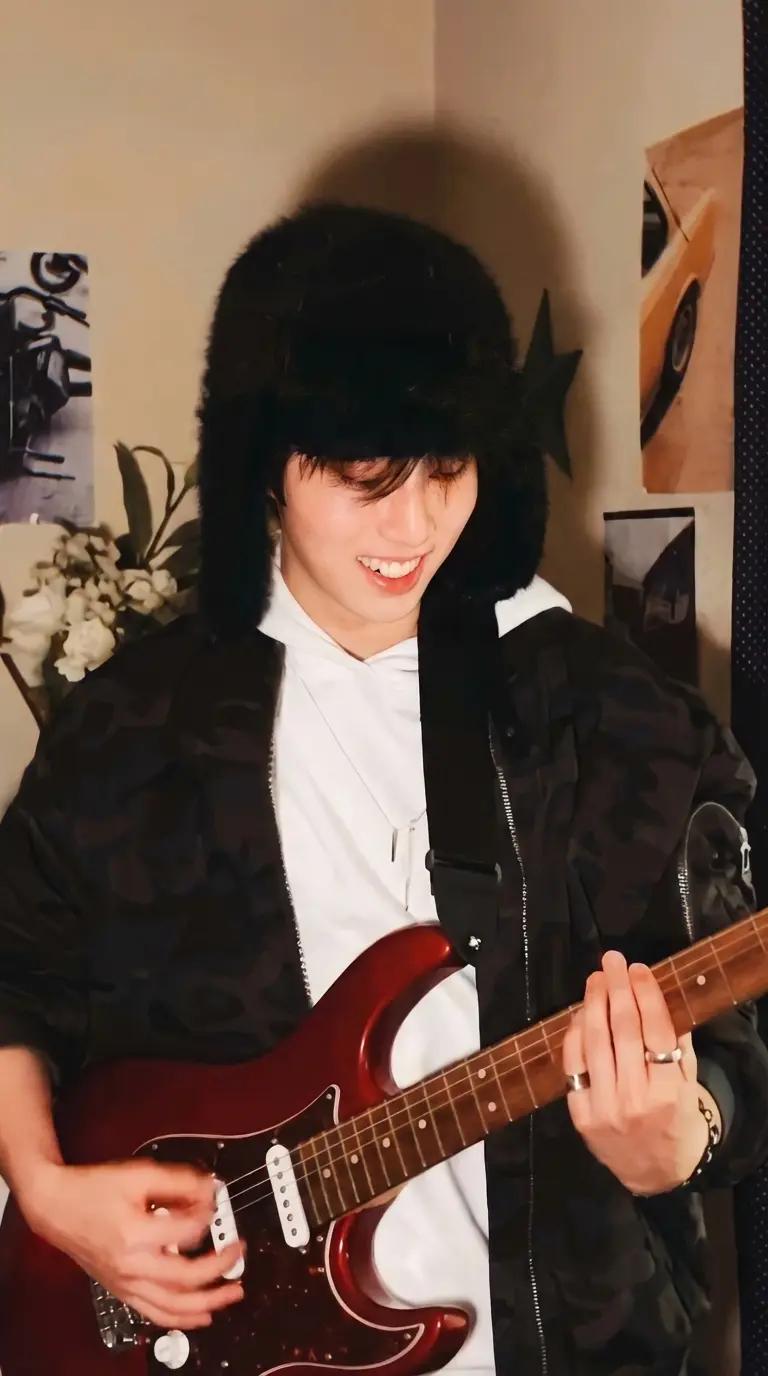 Han Jisung thumbnail