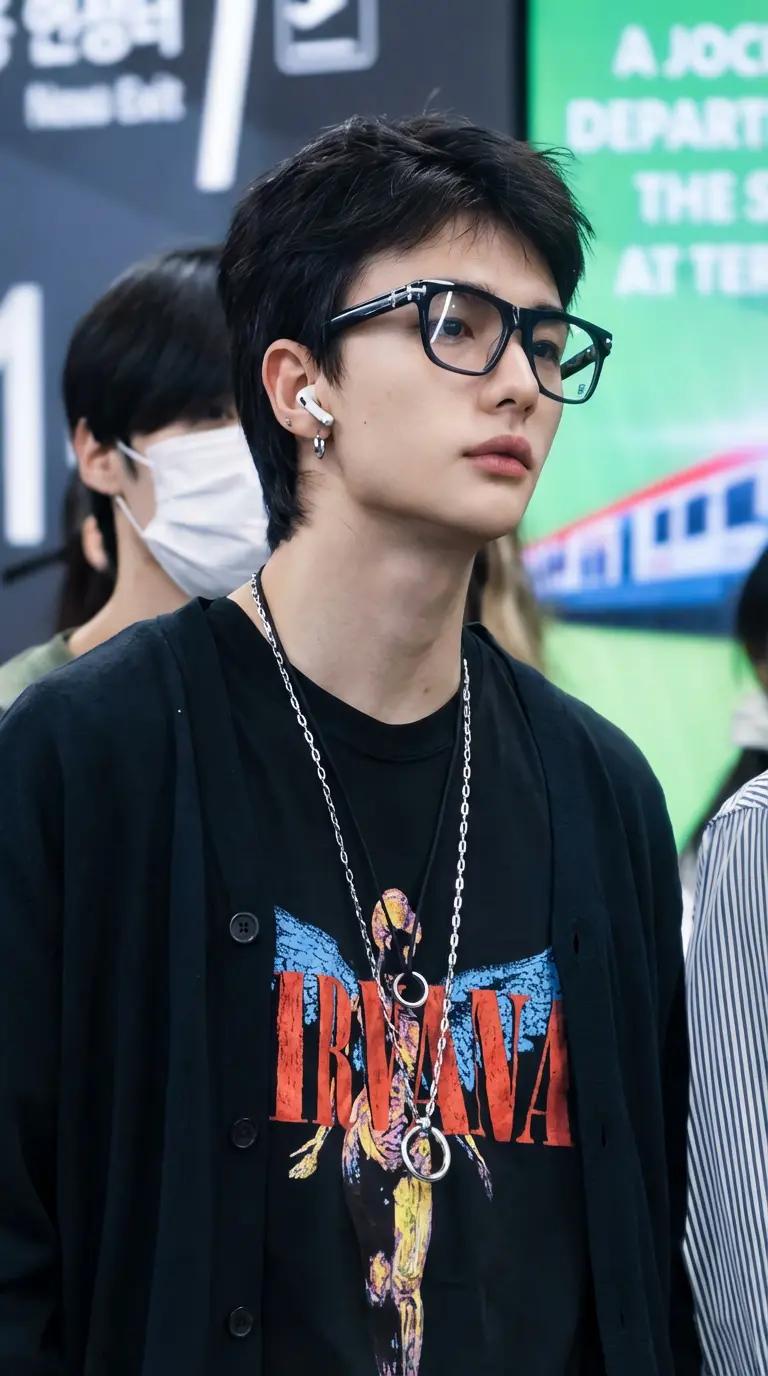 Hyunjin thumbnail