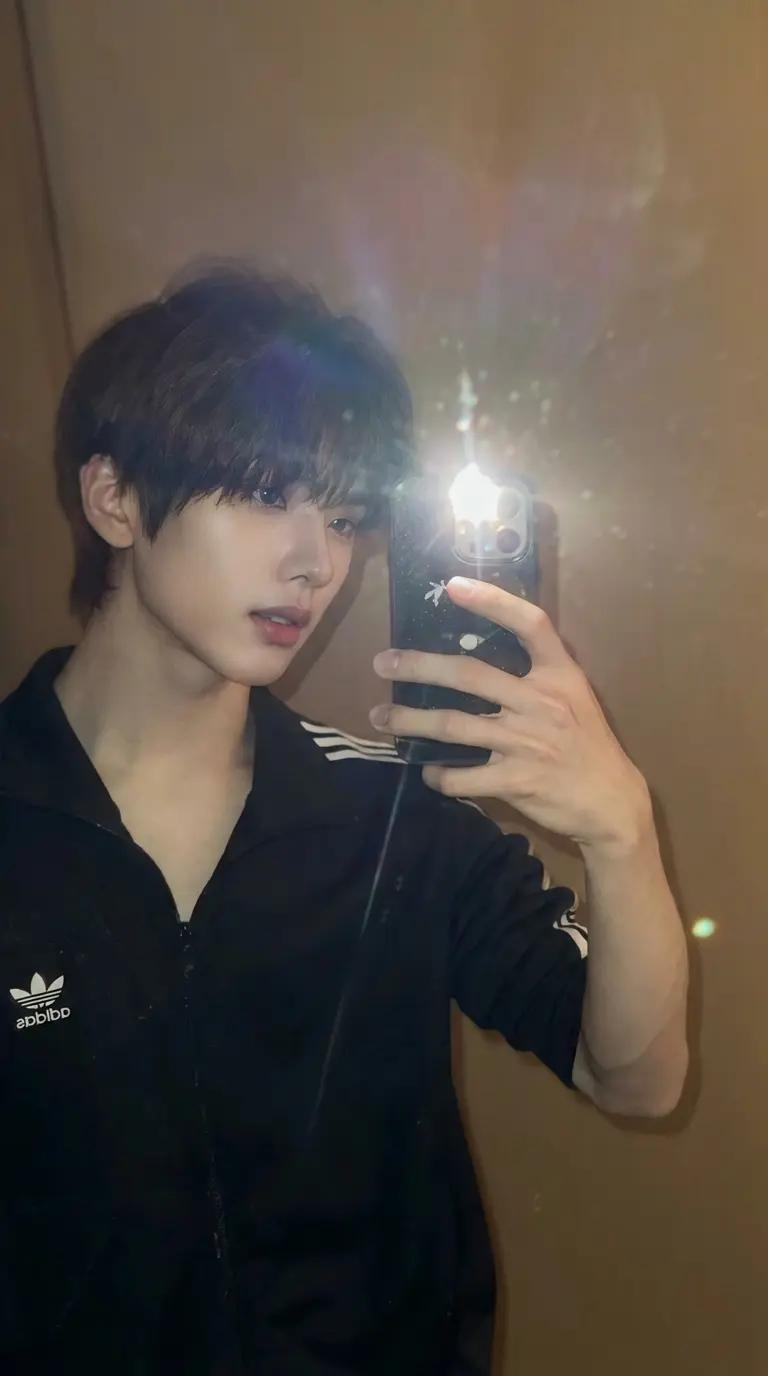 Park Jisung thumbnail