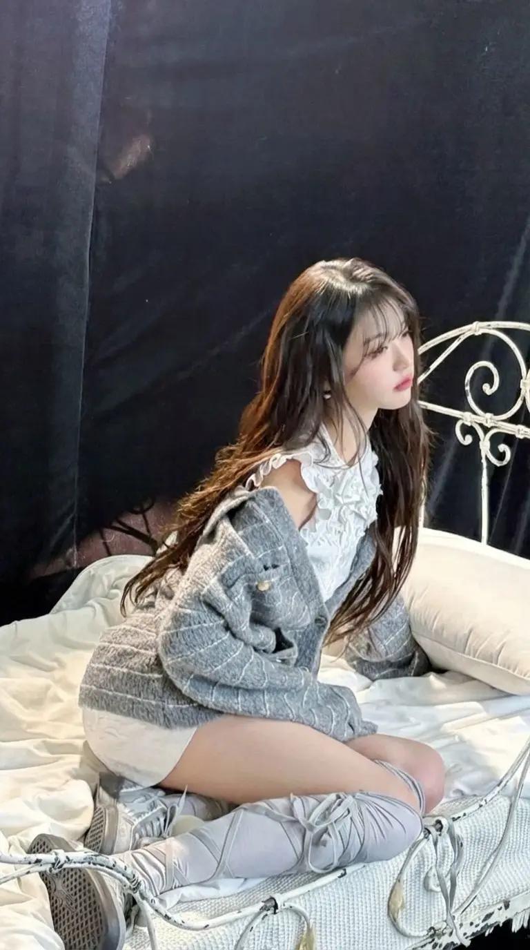 Jang Wonyoung thumbnail