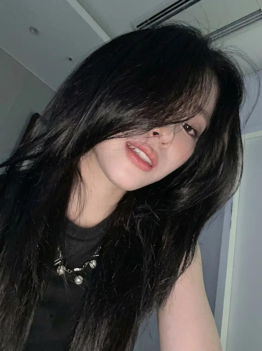Shin Ryunjin thumbnail