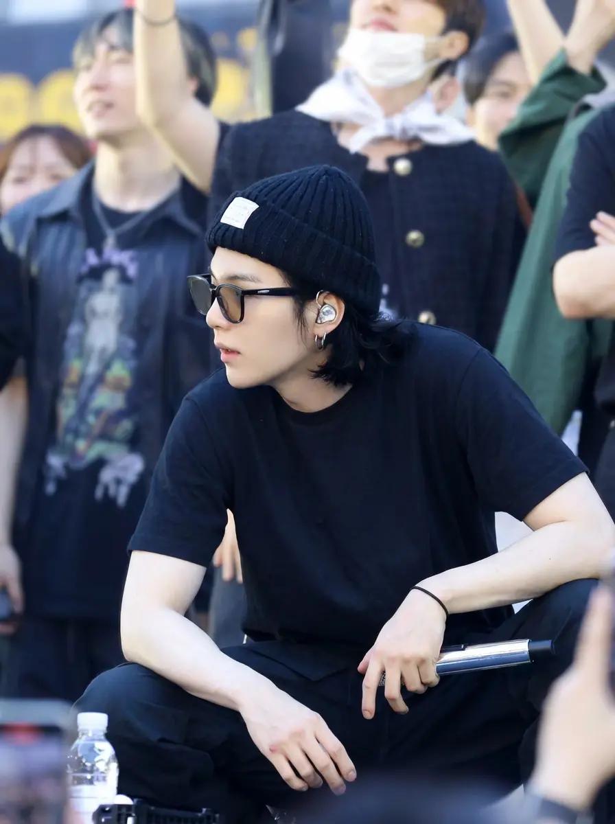 Min yoongi thumbnail