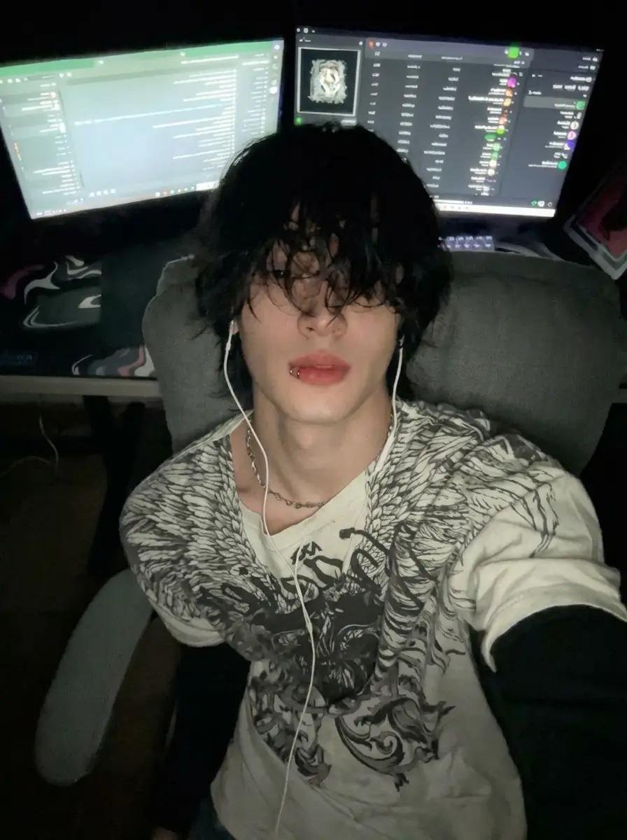 Alex thumbnail