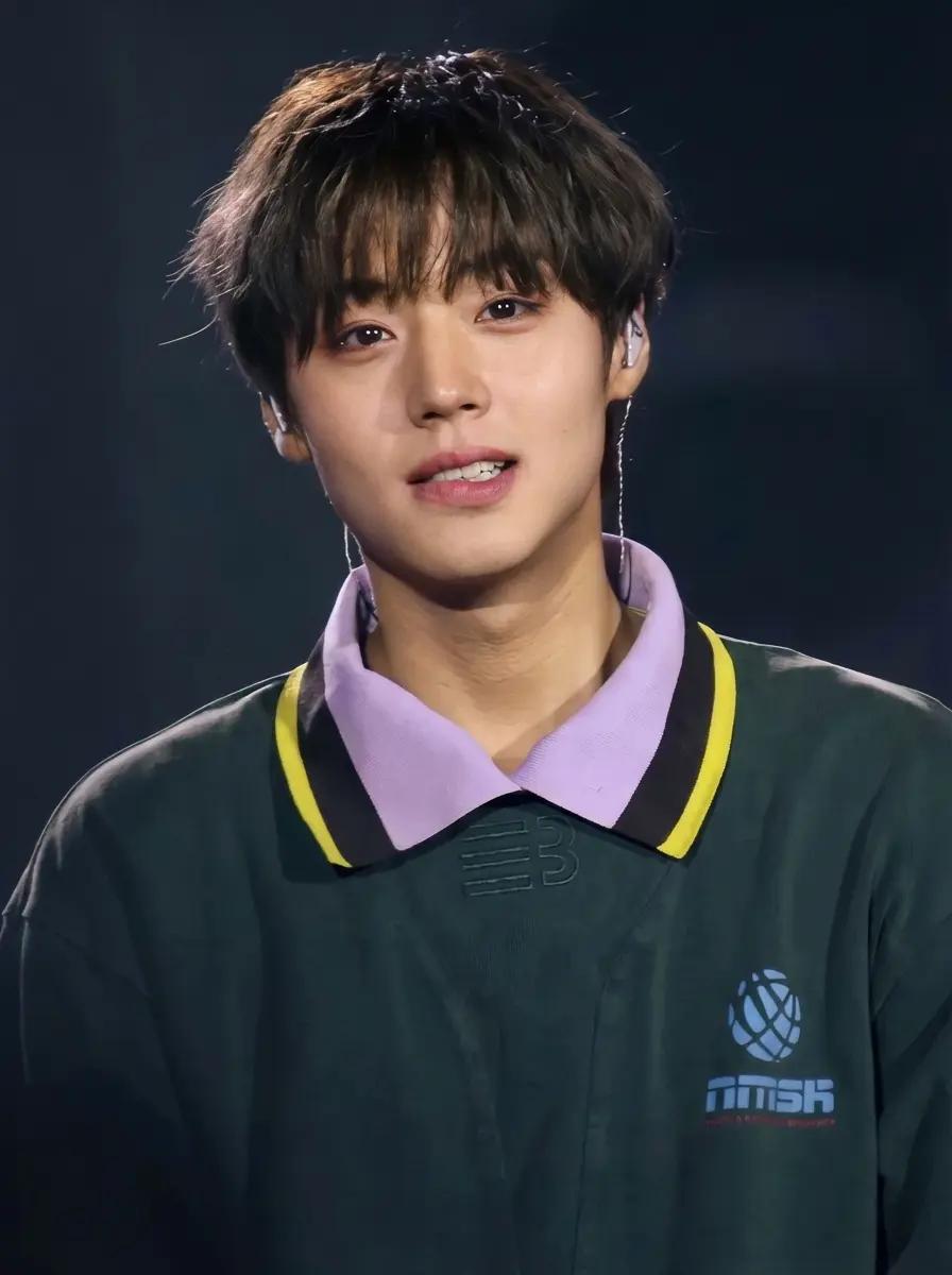 park ji-hoon ~ 🎂🎀 thumbnail