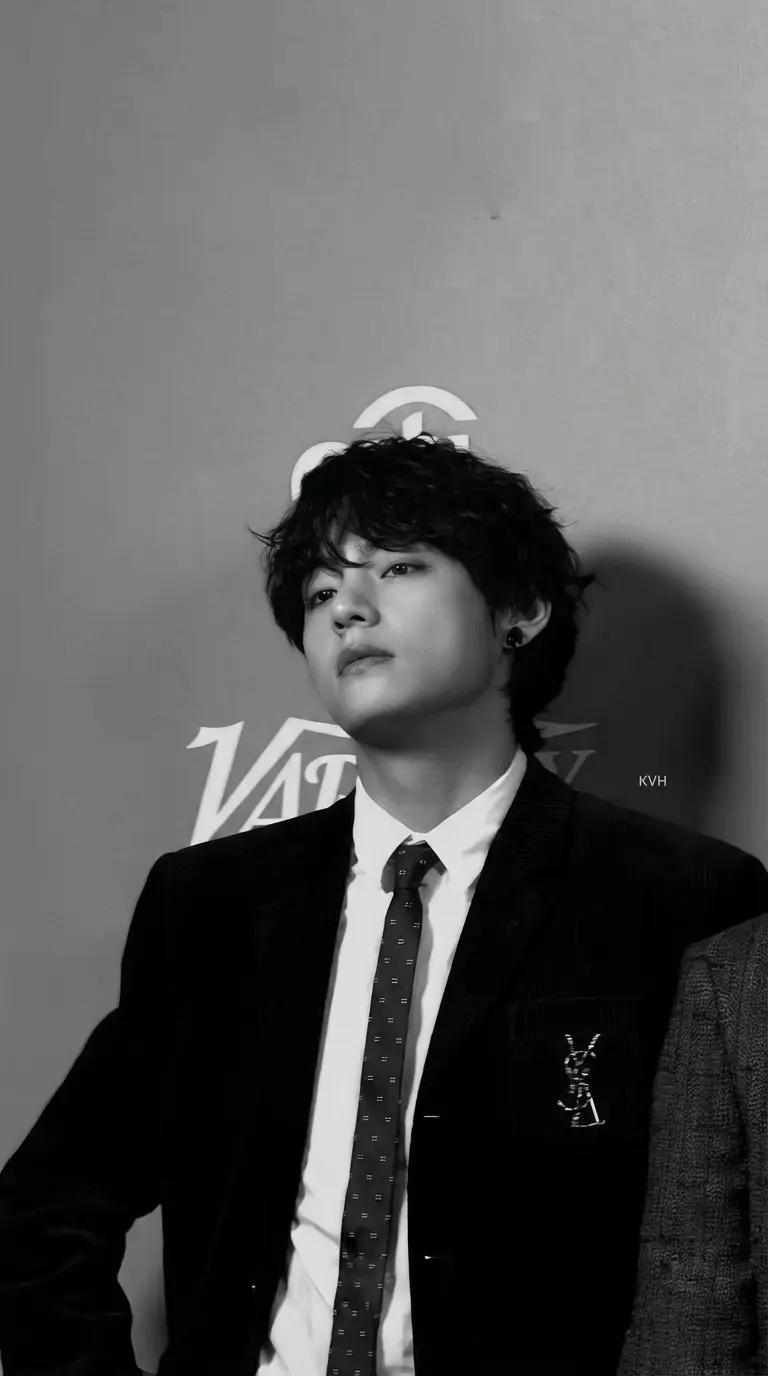 Kim Taehyung thumbnail