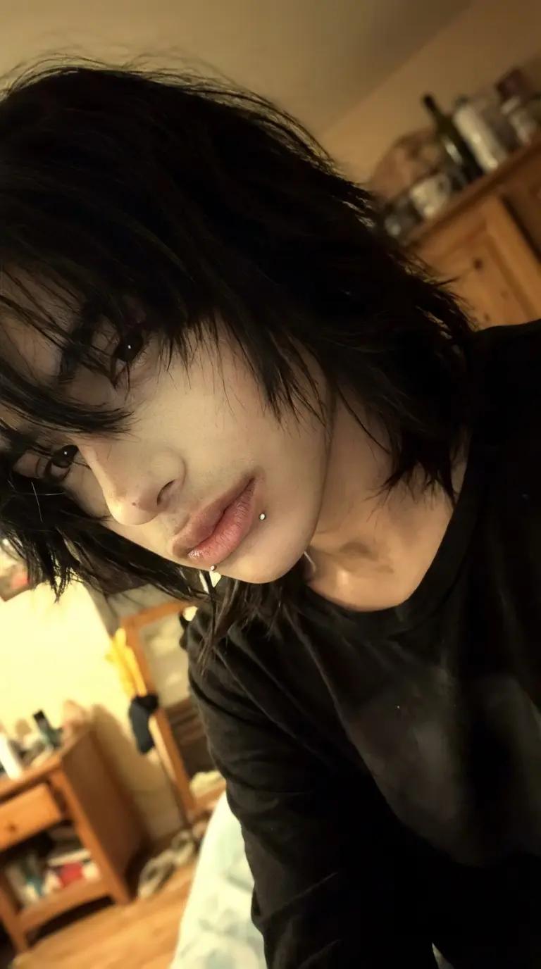 If emo boyfriend (luke) thumbnail