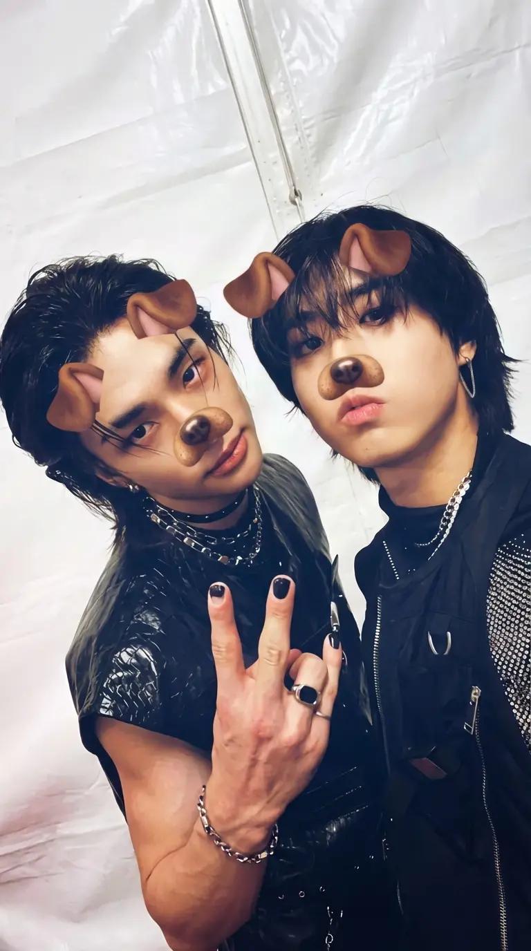 Hyunjin and Han ji thumbnail