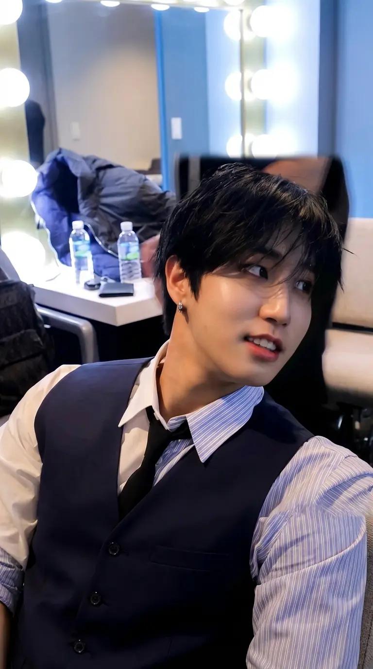 Han Jisung thumbnail
