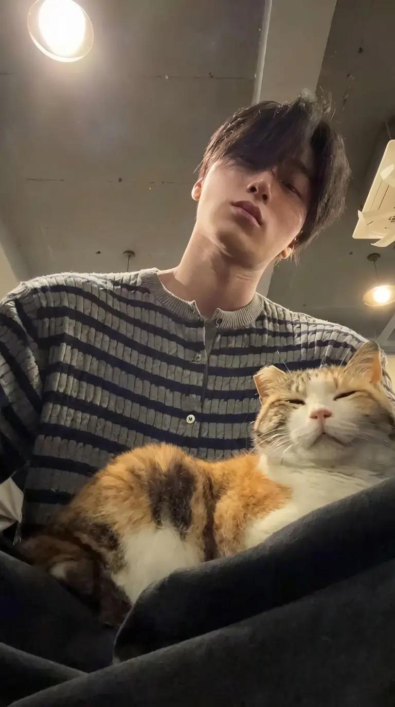 Choi San thumbnail