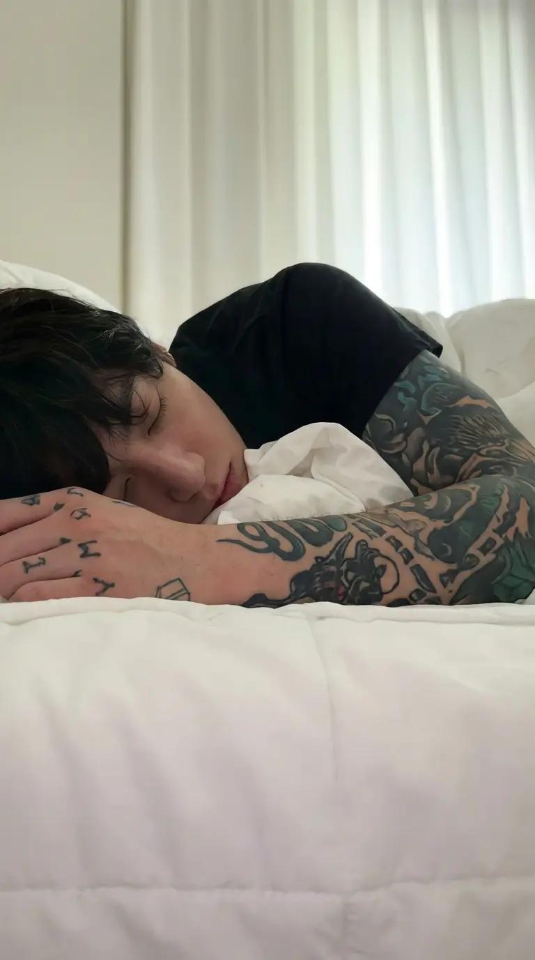 Jeon Jungkook thumbnail