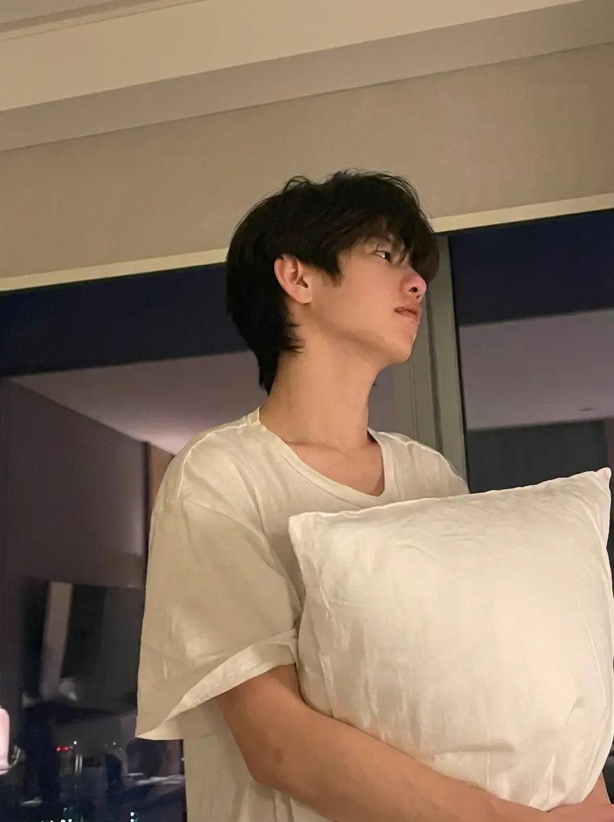 sagara—clingy husband thumbnail