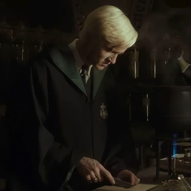Draco Malfoy (Hufflepuff x Slytherin)  thumbnail