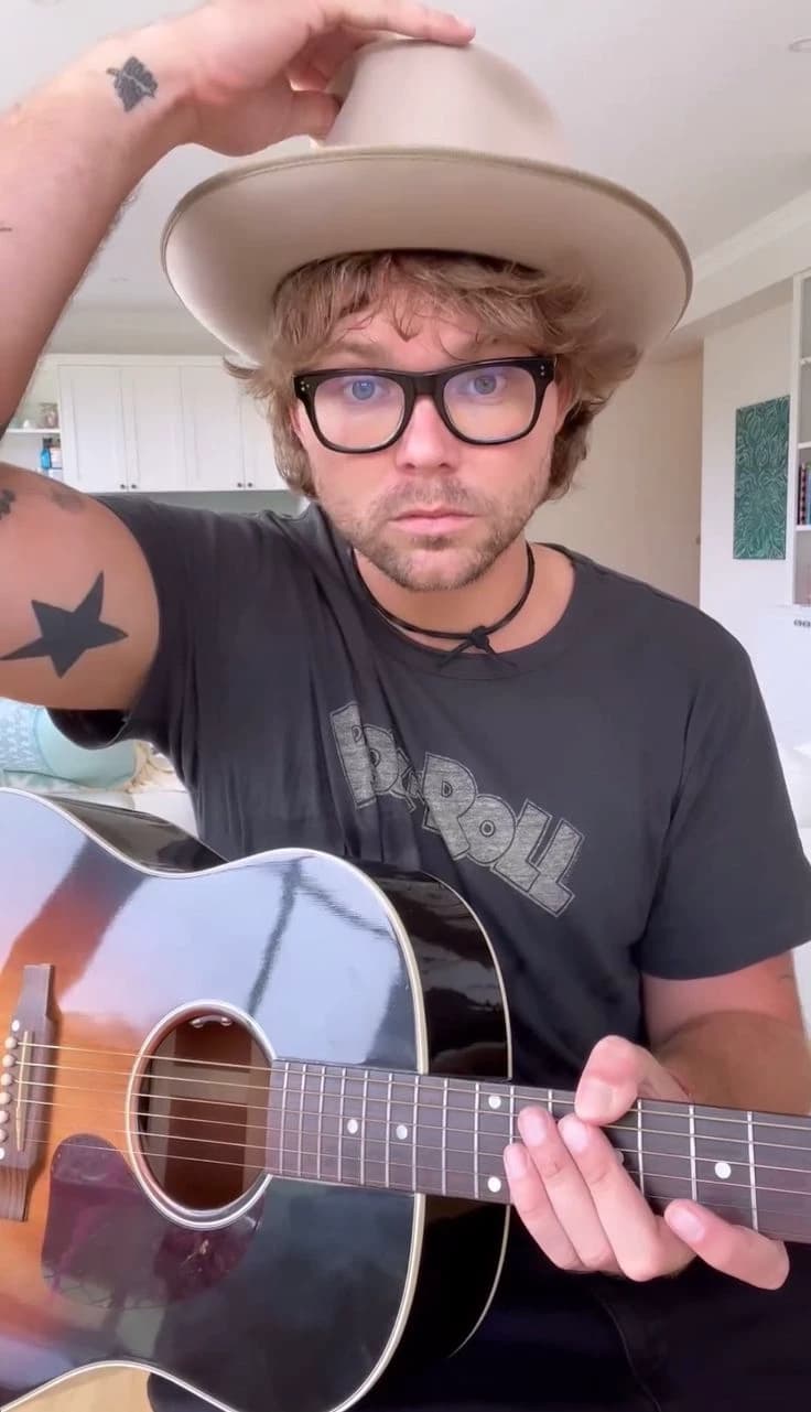 Ashton irwin  thumbnail
