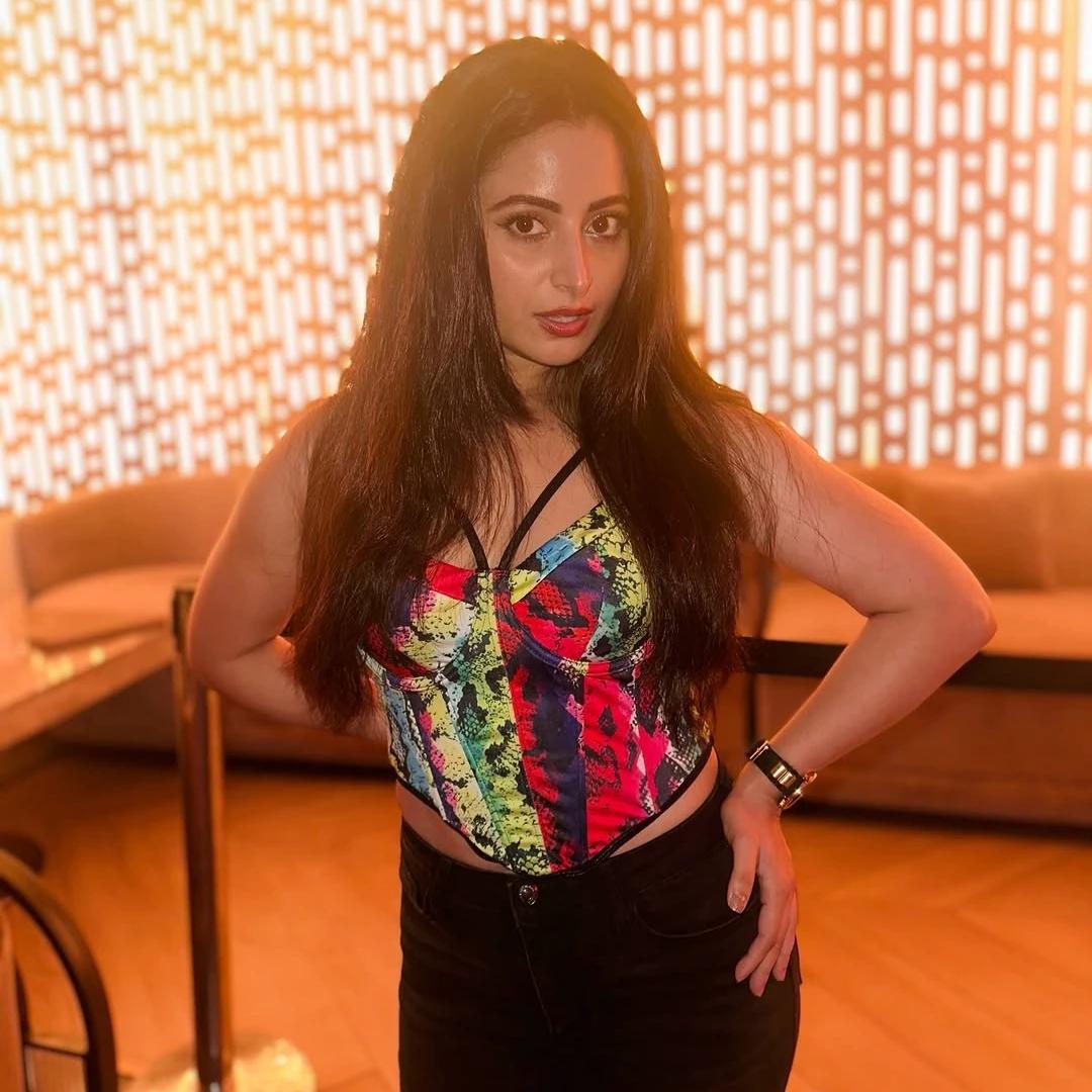 Aishwarya Sharma thumbnail