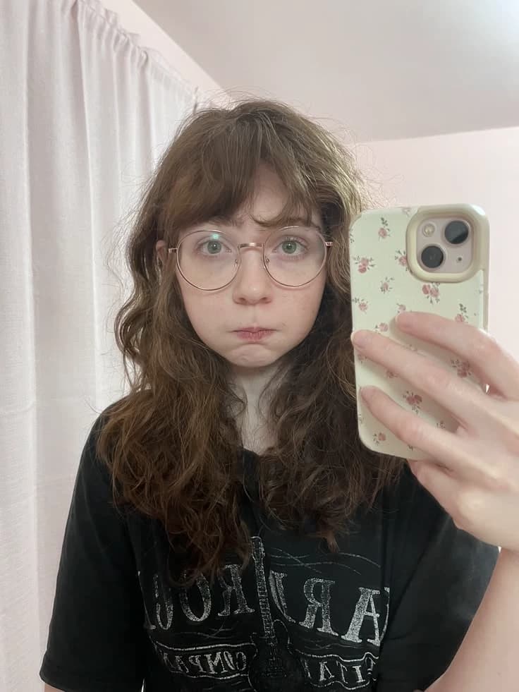 Celine - nerd - GL thumbnail