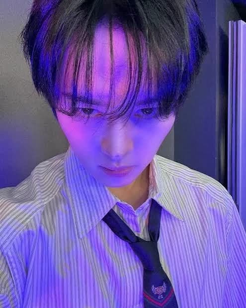 Lee know thumbnail