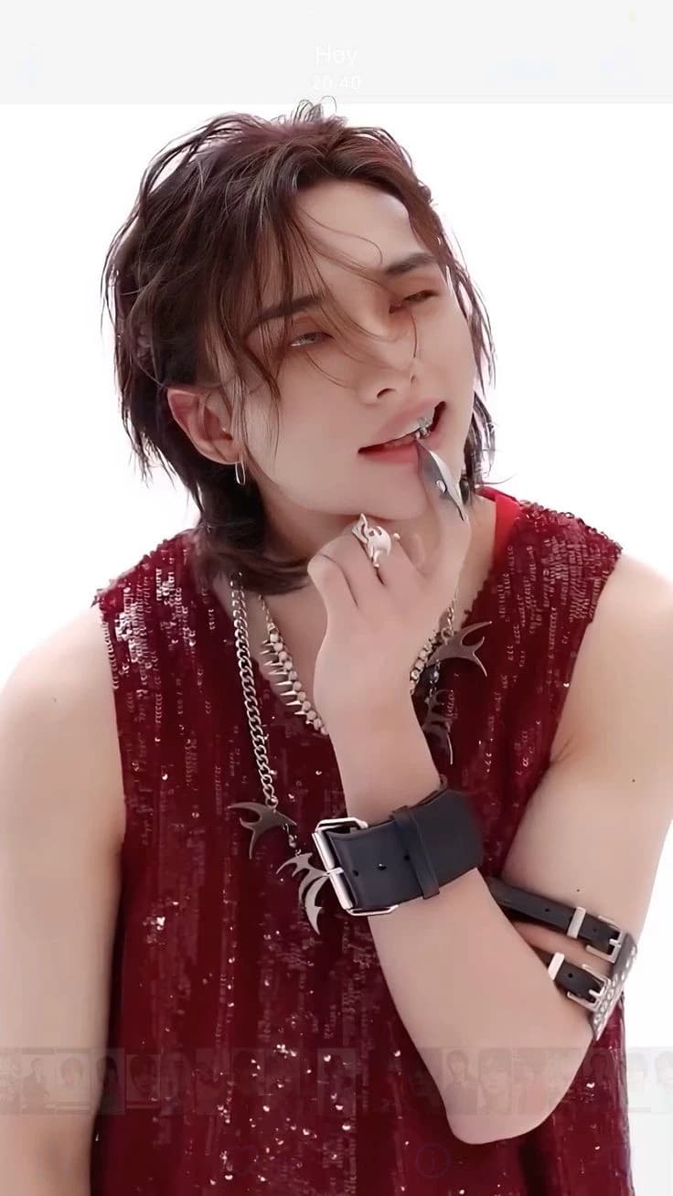 hyunjin thumbnail