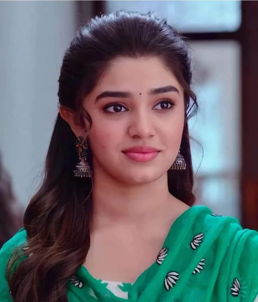 Krithi Shetty thumbnail