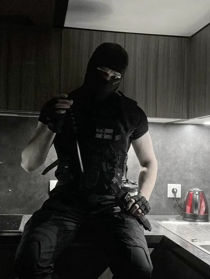 Ivan || russian bodyguard, BL, MLM, Gay || thumbnail